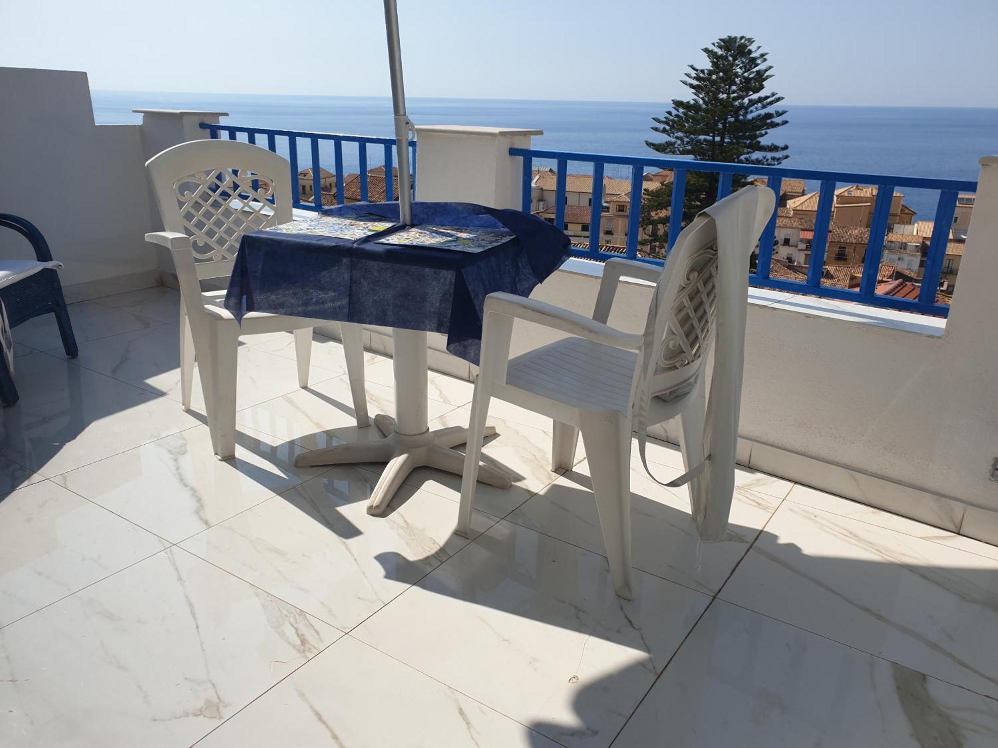 "Lo Studiolo" Apartment Pizzo  Exterior photo